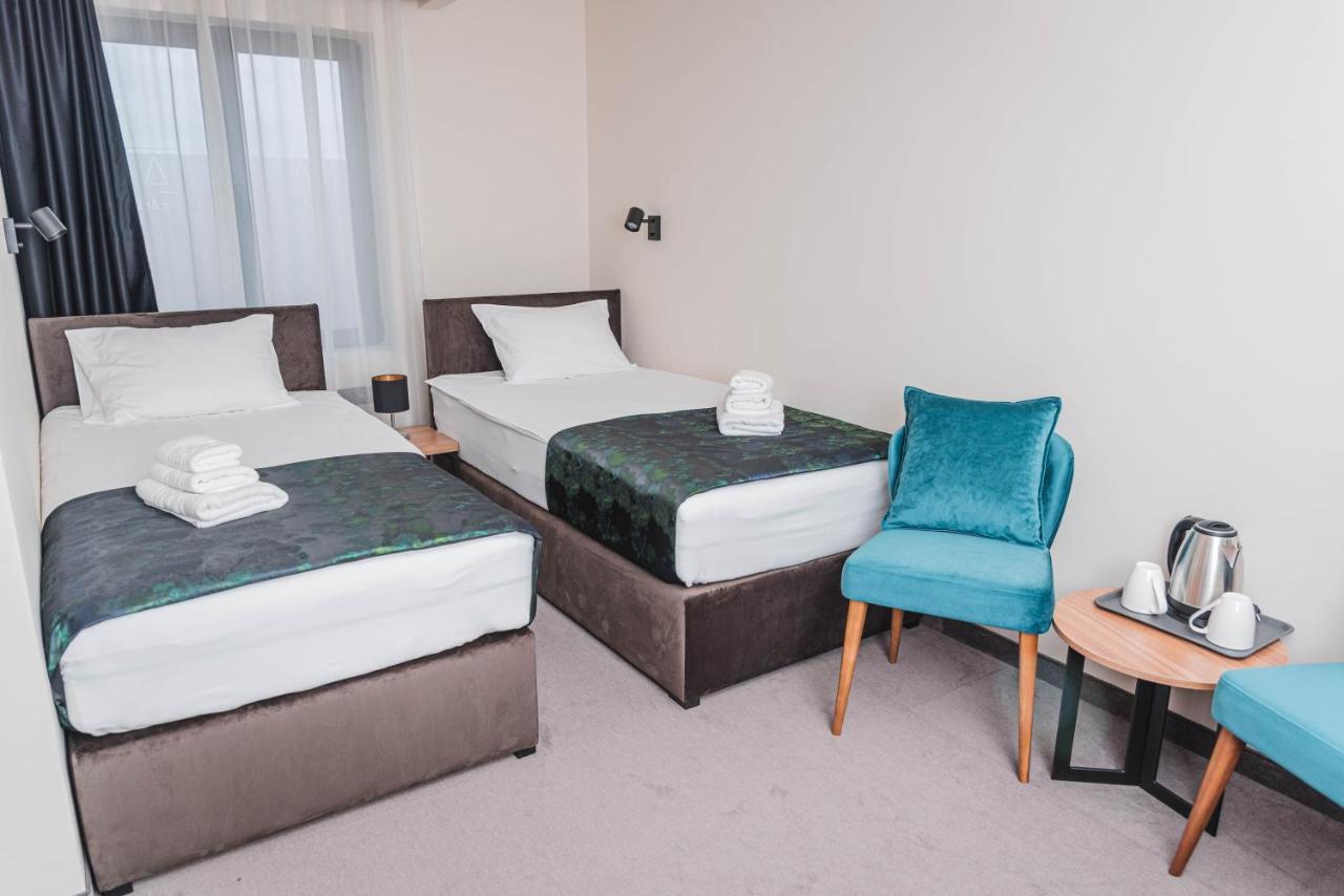Hotel Aloha Ni Kültér fotó