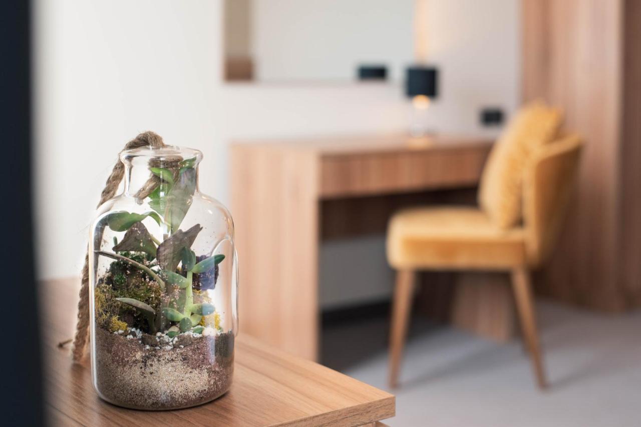 Hotel Aloha Ni Kültér fotó