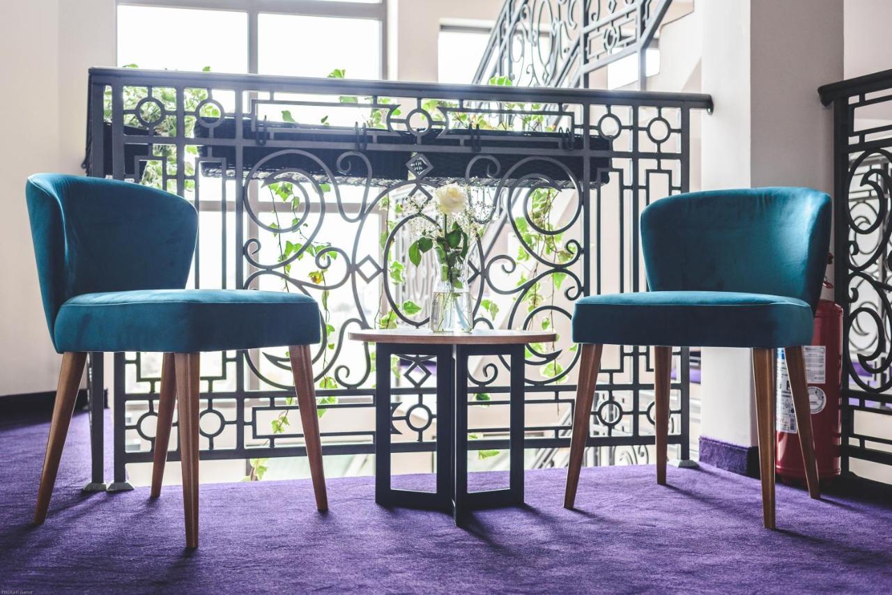 Hotel Aloha Ni Kültér fotó